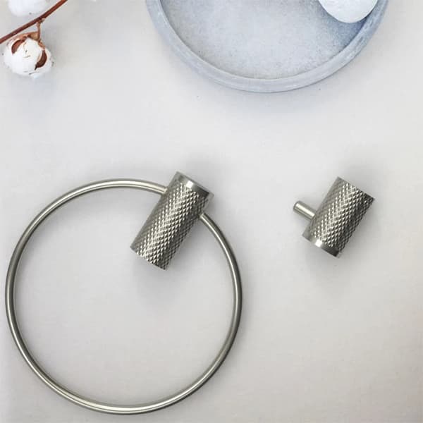 23e2d9ba-86a2-43ec-b1ad-222a552ebab2_Drzac-bade-mantila-CONCEPT-DIAMOND-hrom-C-03-351-1.jpg